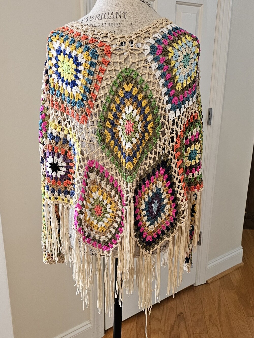 Blakeley Colorful Open Knit Fringe Poncho NWOT-walker rose-neverfullydressed - Picture 10 of 11